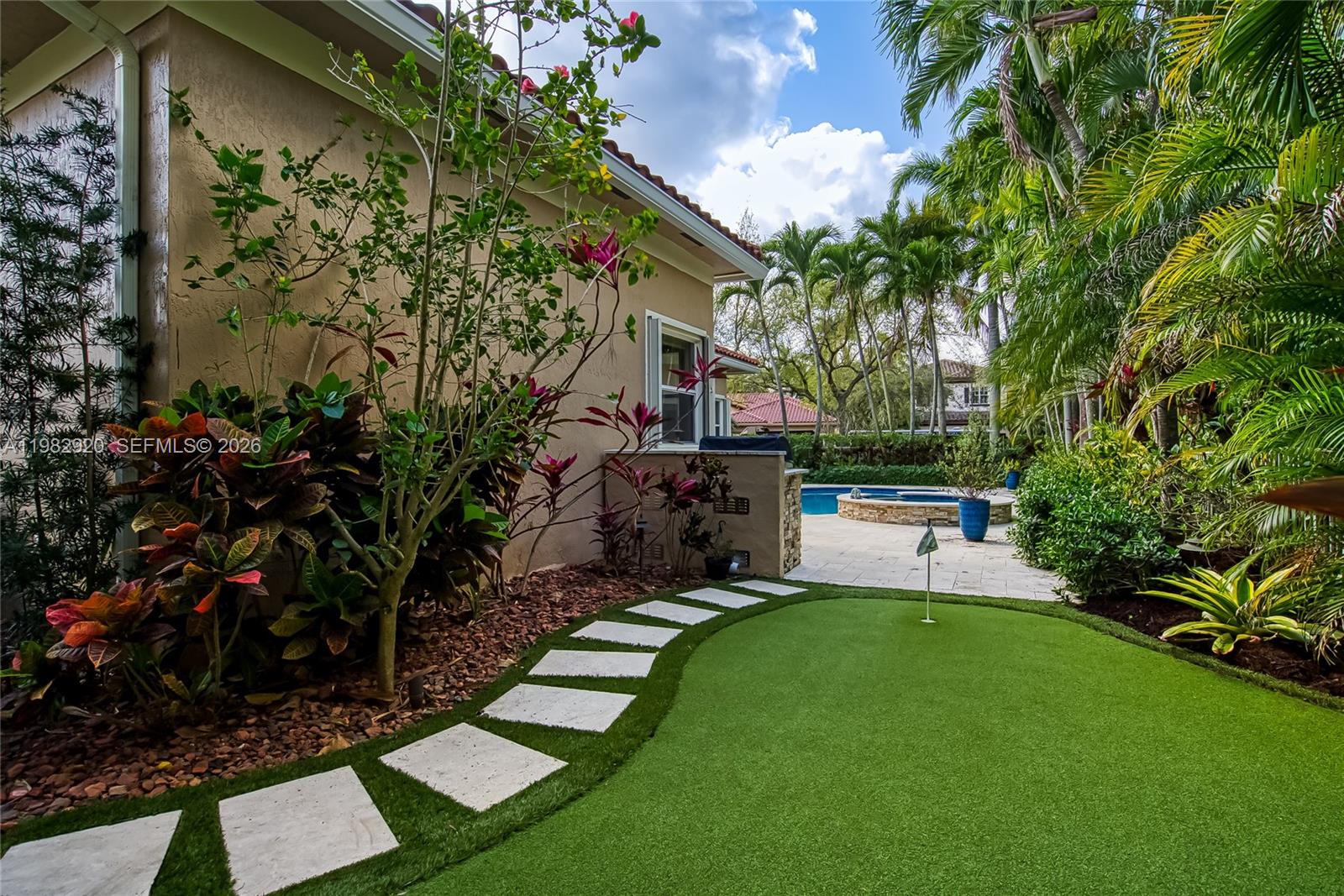 WEST SHORE - Residential