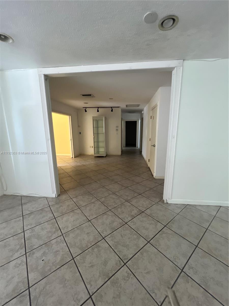 430 S Dixie Hwy