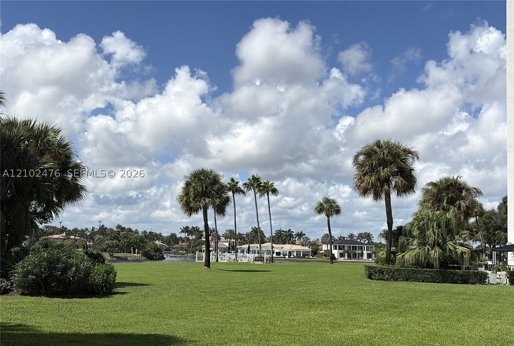 356 Golfview Rd 305