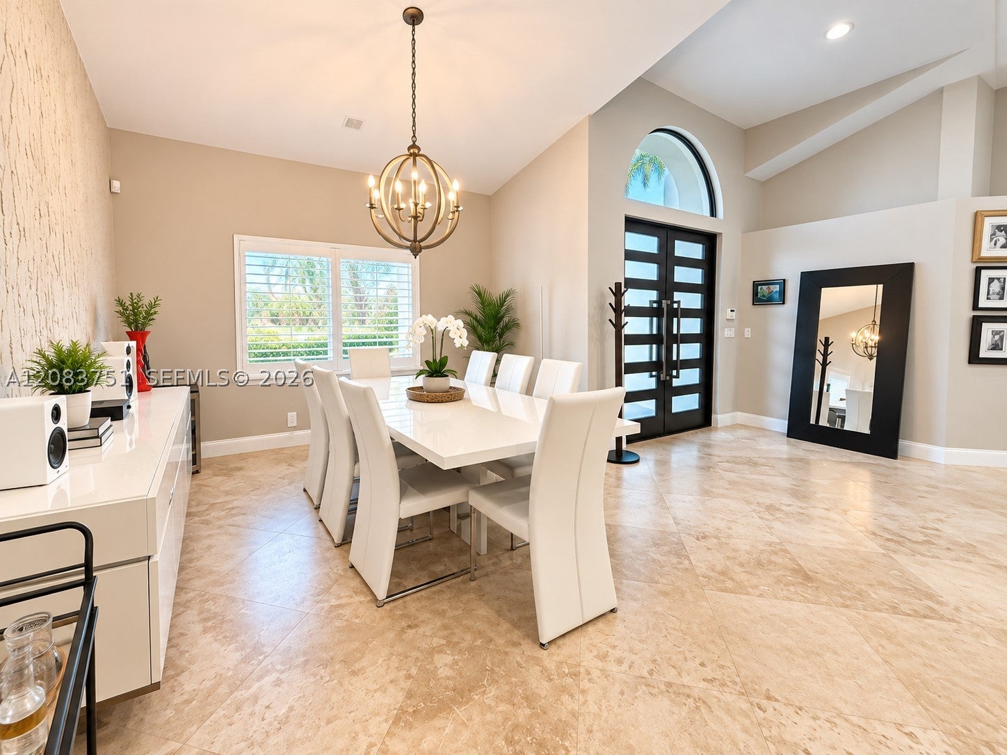 1165 Manor Ct