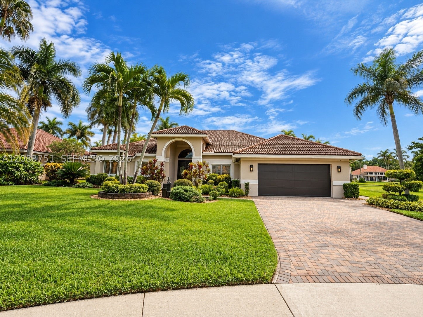 1165 Manor Ct