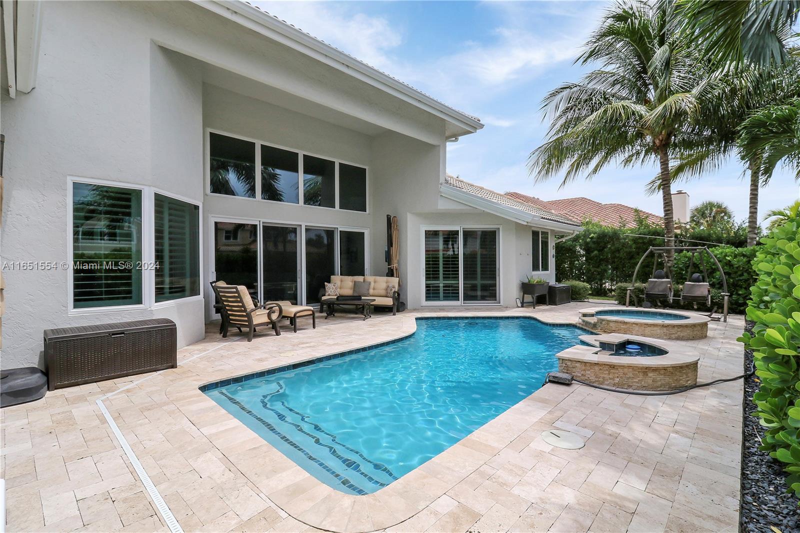 NORTH PASSAGE - Residential