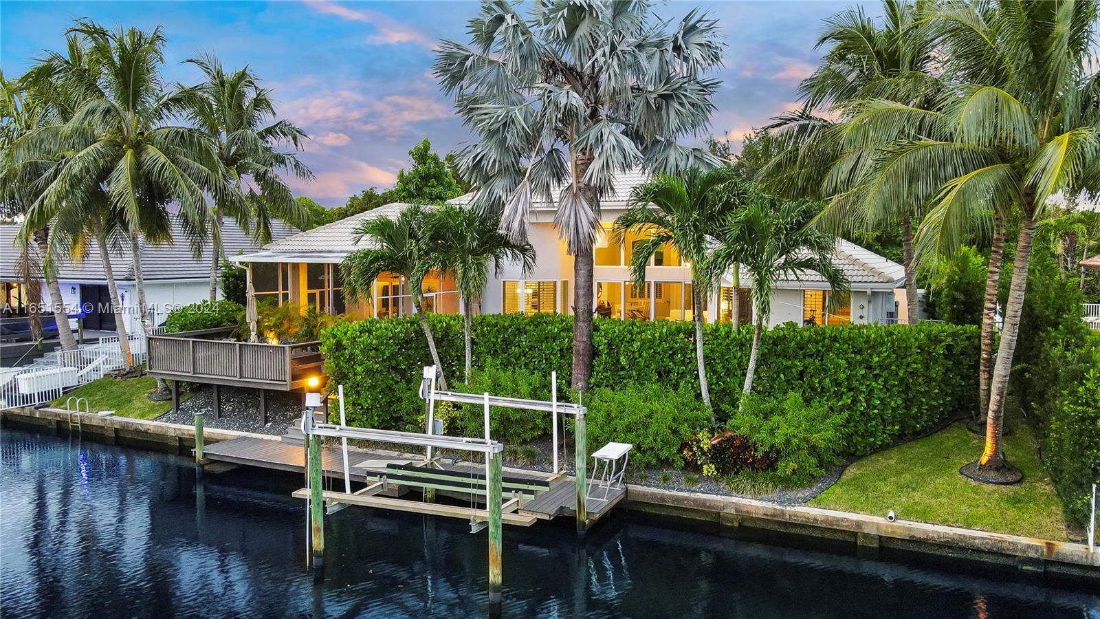 NORTH PASSAGE - Residential