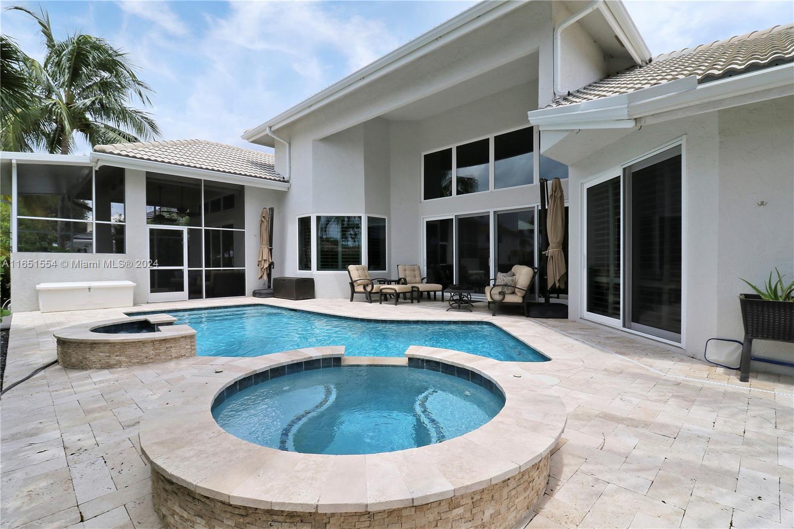 NORTH PASSAGE - Residential