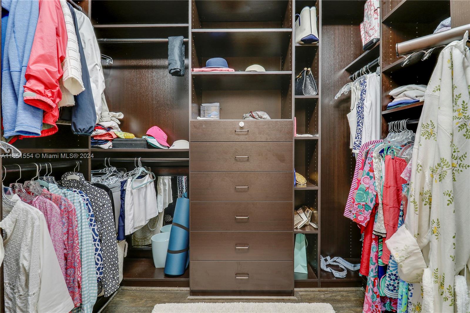 NORTH PASSAGE - Residential