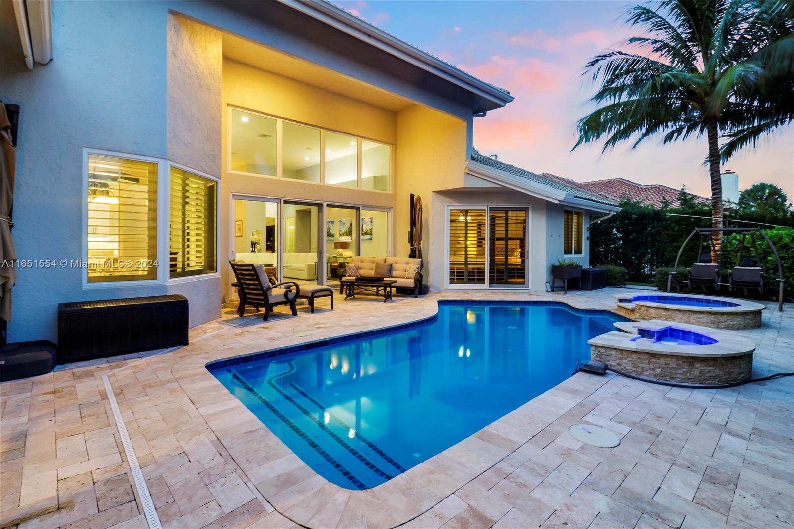 NORTH PASSAGE - Residential