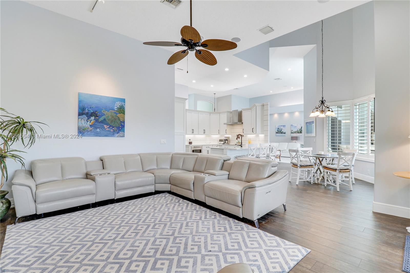 NORTH PASSAGE - Residential