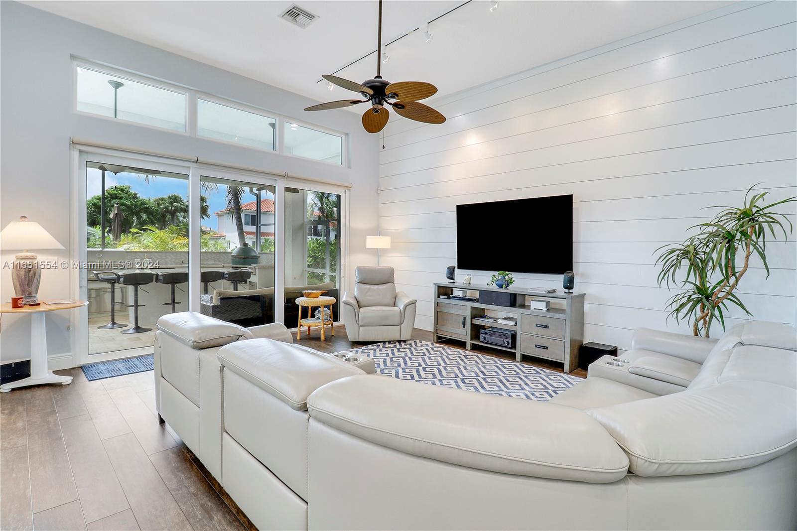 NORTH PASSAGE - Residential