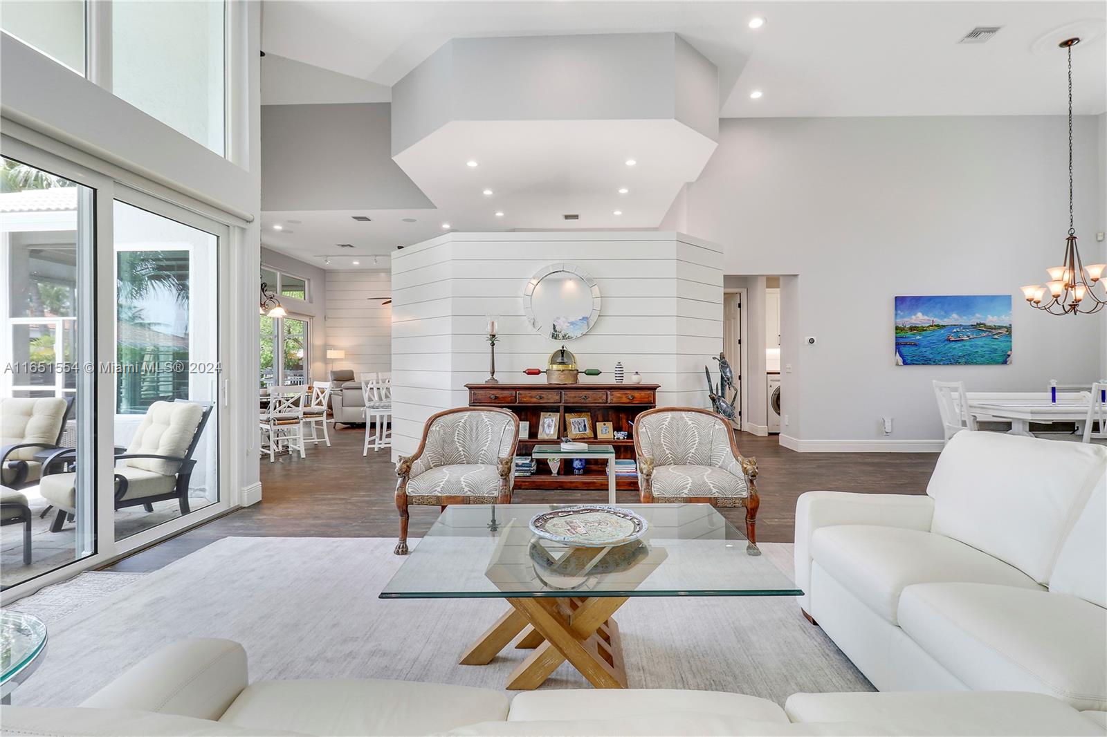 NORTH PASSAGE - Residential