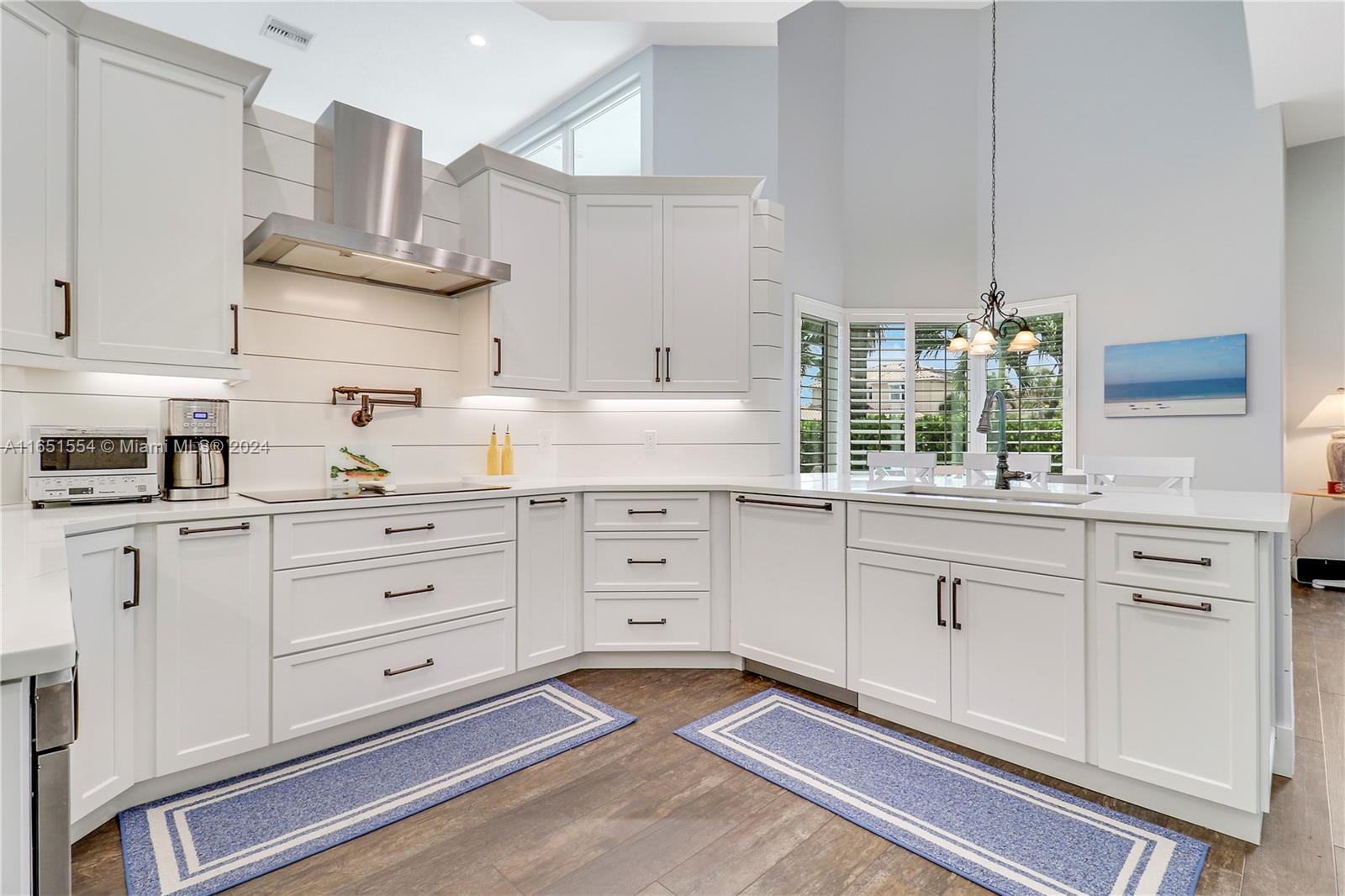 NORTH PASSAGE - Residential