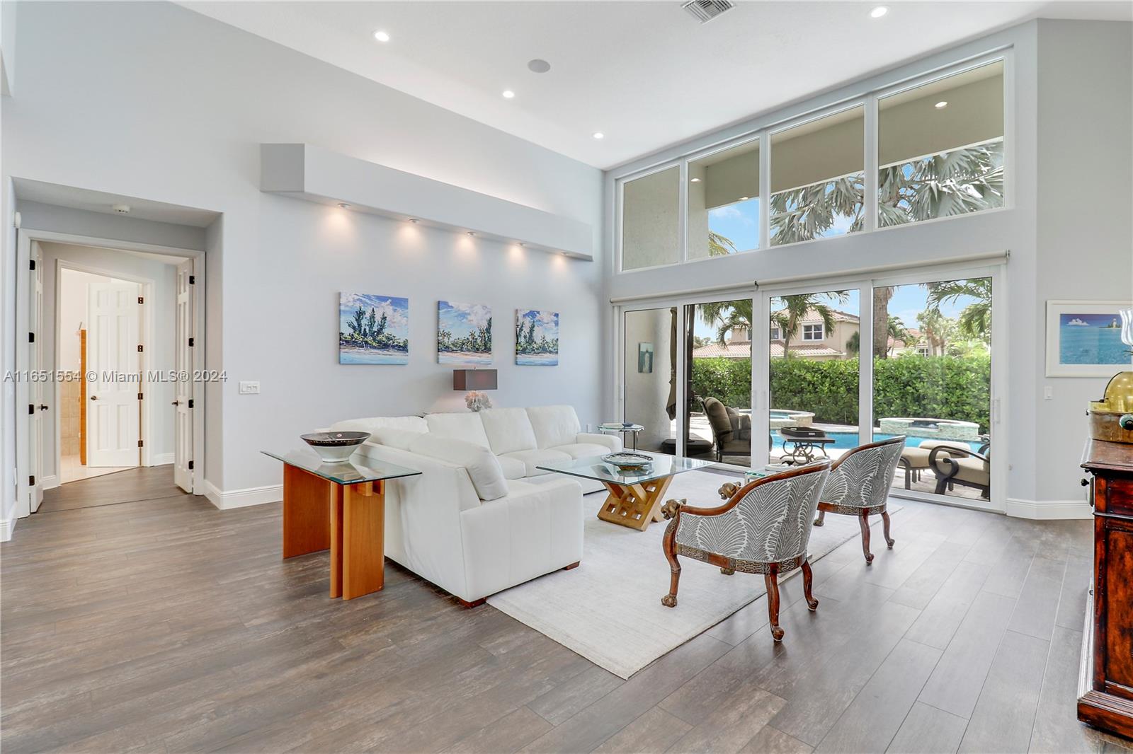 NORTH PASSAGE - Residential