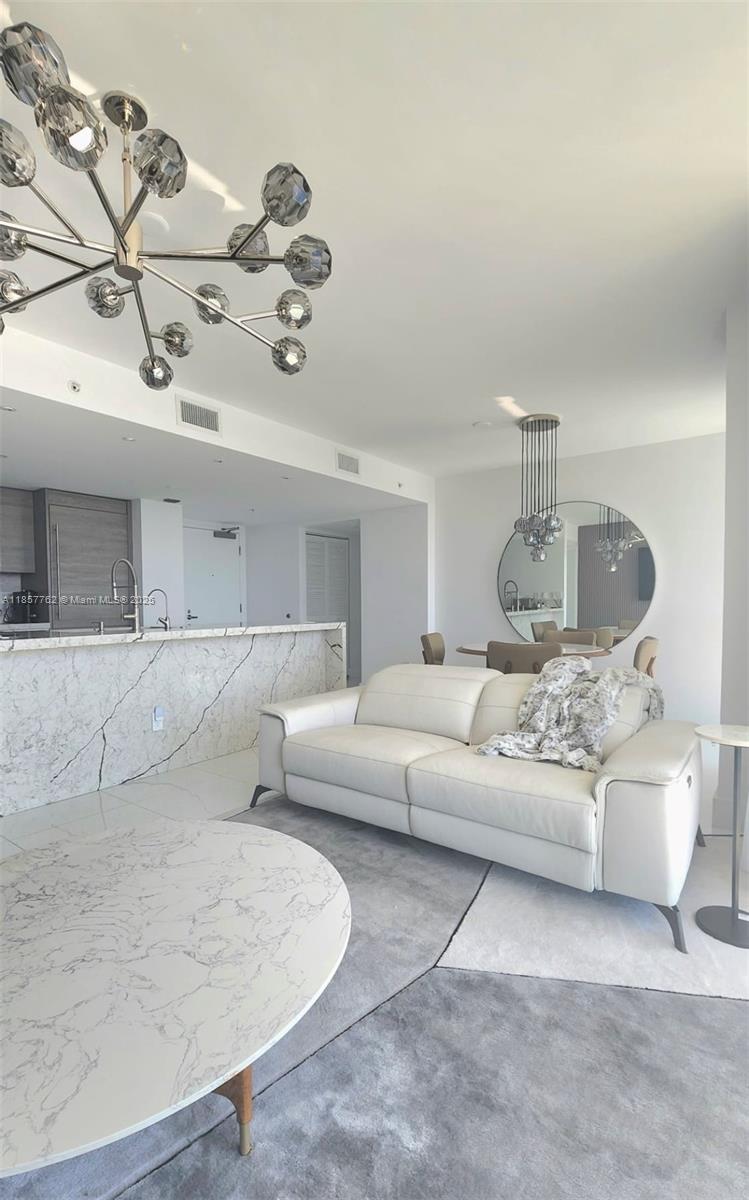400 Sunny Isles Blvd 515