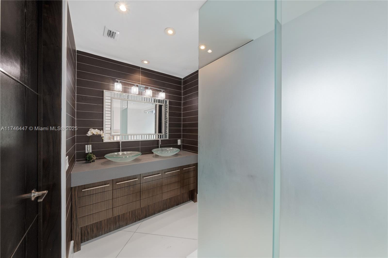 DILIDO ISLAND - Residential Lease