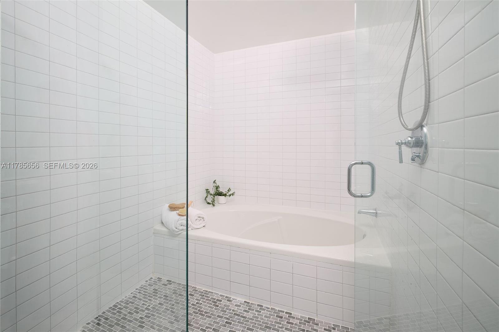 MARINABLUE CONDO - Residential