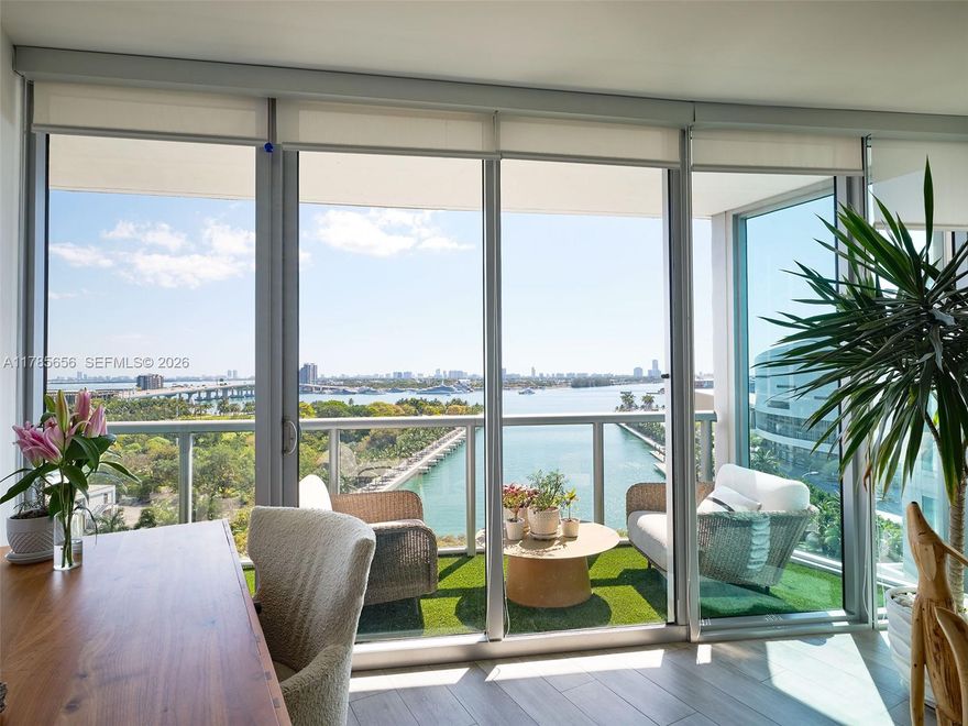 Step into this sleek 2 bed / 2 bath condo with breathtaking, unobstructed views of Biscayne Bay from every room. • Modern kitchen with stainless steel appliances• Floor-to-ceiling windows + open layout• Roller shades & blackouts throughout• Spacious primary bath with tub & separate shower•The den was converted into full second bedroom with door, closet & private bath.
Resort-style amenities: 2 pools (sunrise & sunset), large and fully equipeFitness center,Sand volleyball court,  Party room, Valet parking & 24/7 concierge and assigned storage room. 
Prime Downtown Location: Steps to Miami Worldcenter, Kaseya Center, Arsht Center, and minutes to South Beach. Schedule your private tour today.