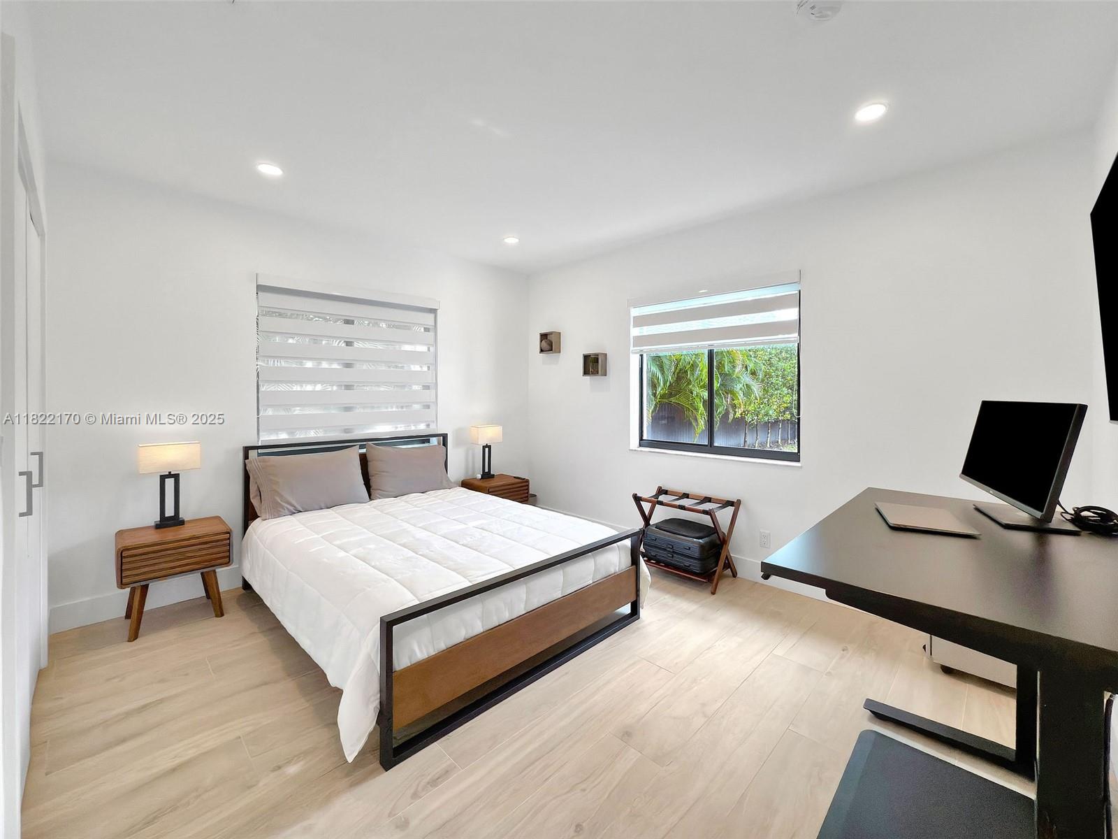 BRICKELL HAMMOCK UNIT NO - Residential Lease