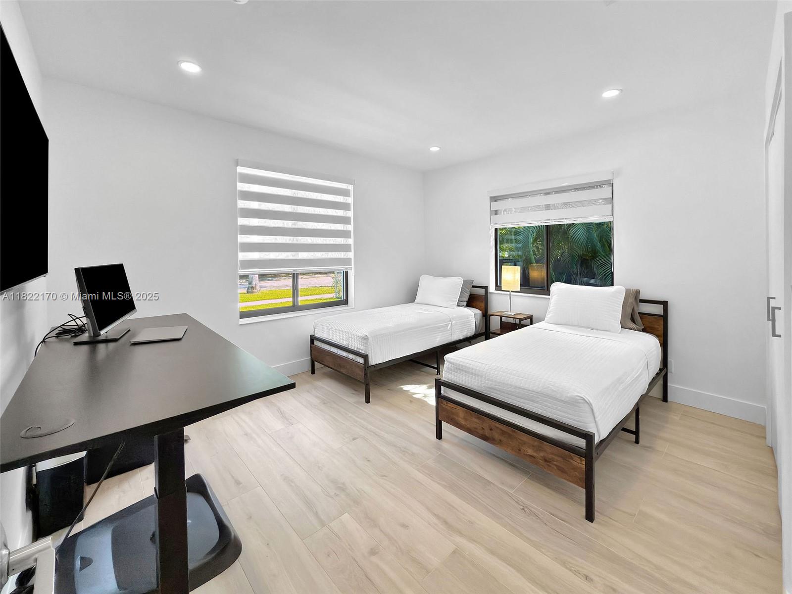 BRICKELL HAMMOCK UNIT NO - Residential Lease