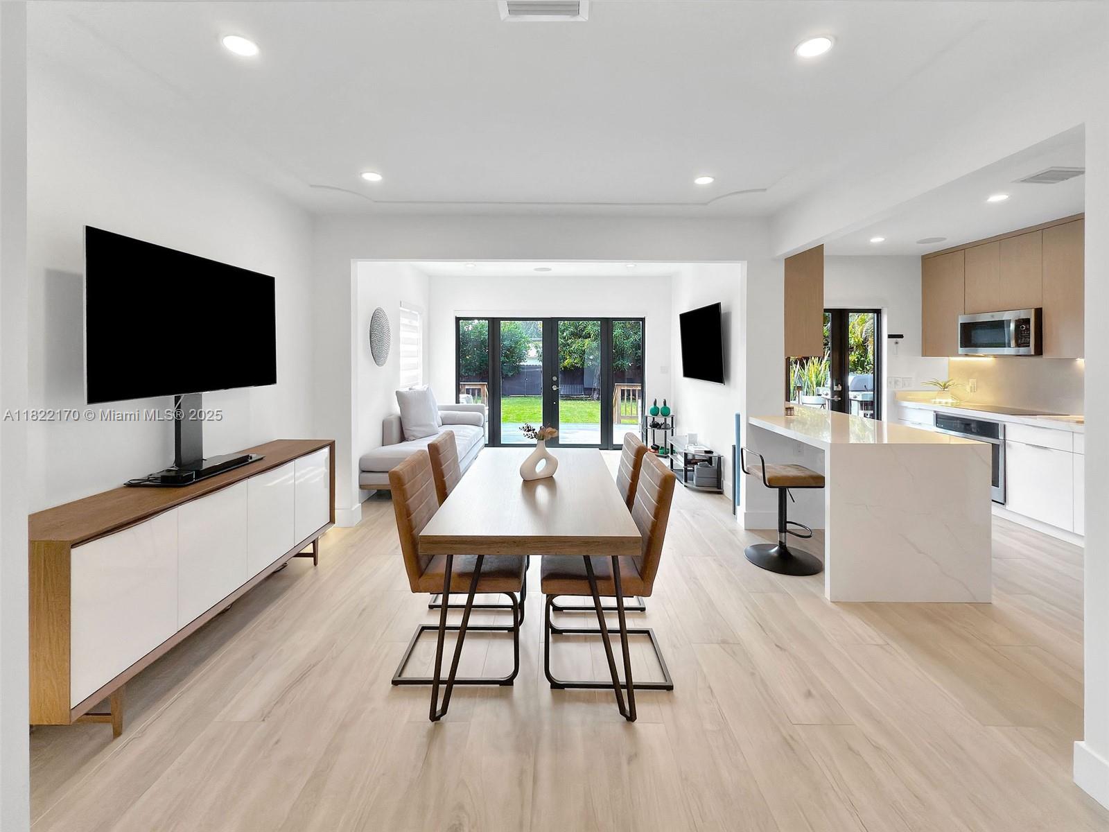 BRICKELL HAMMOCK UNIT NO - Residential Lease