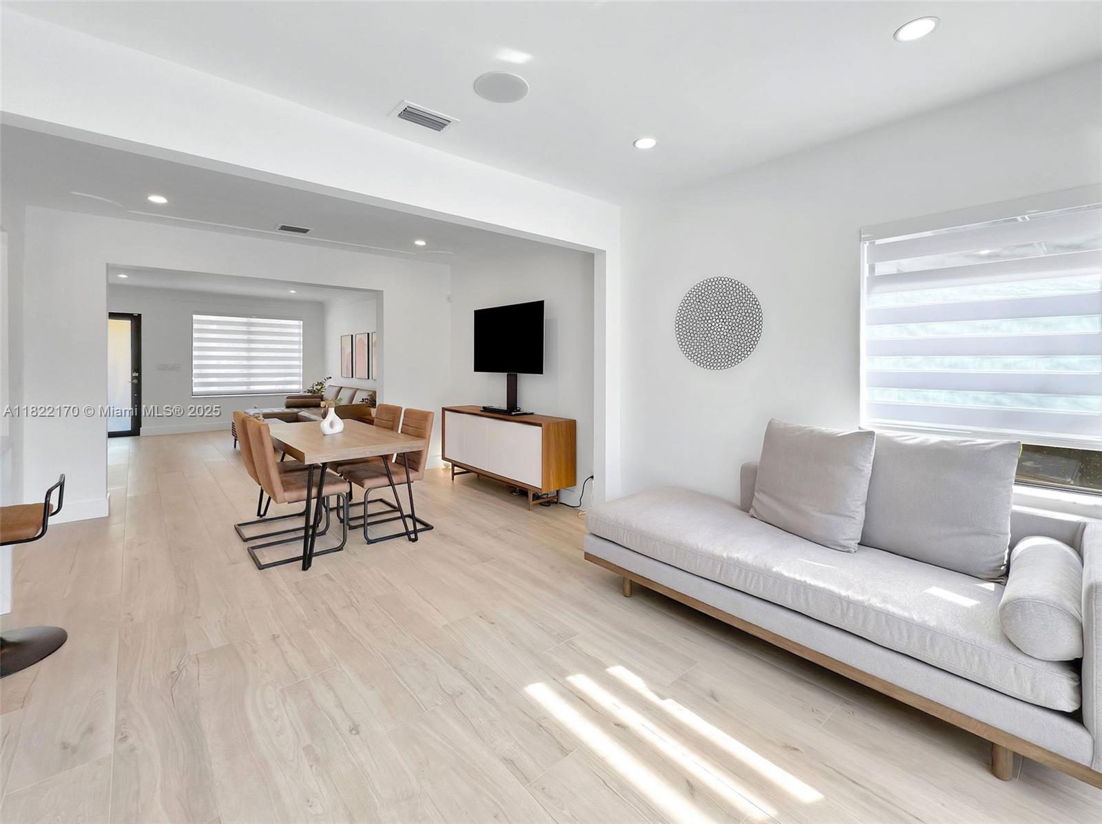 BRICKELL HAMMOCK UNIT NO - Residential Lease