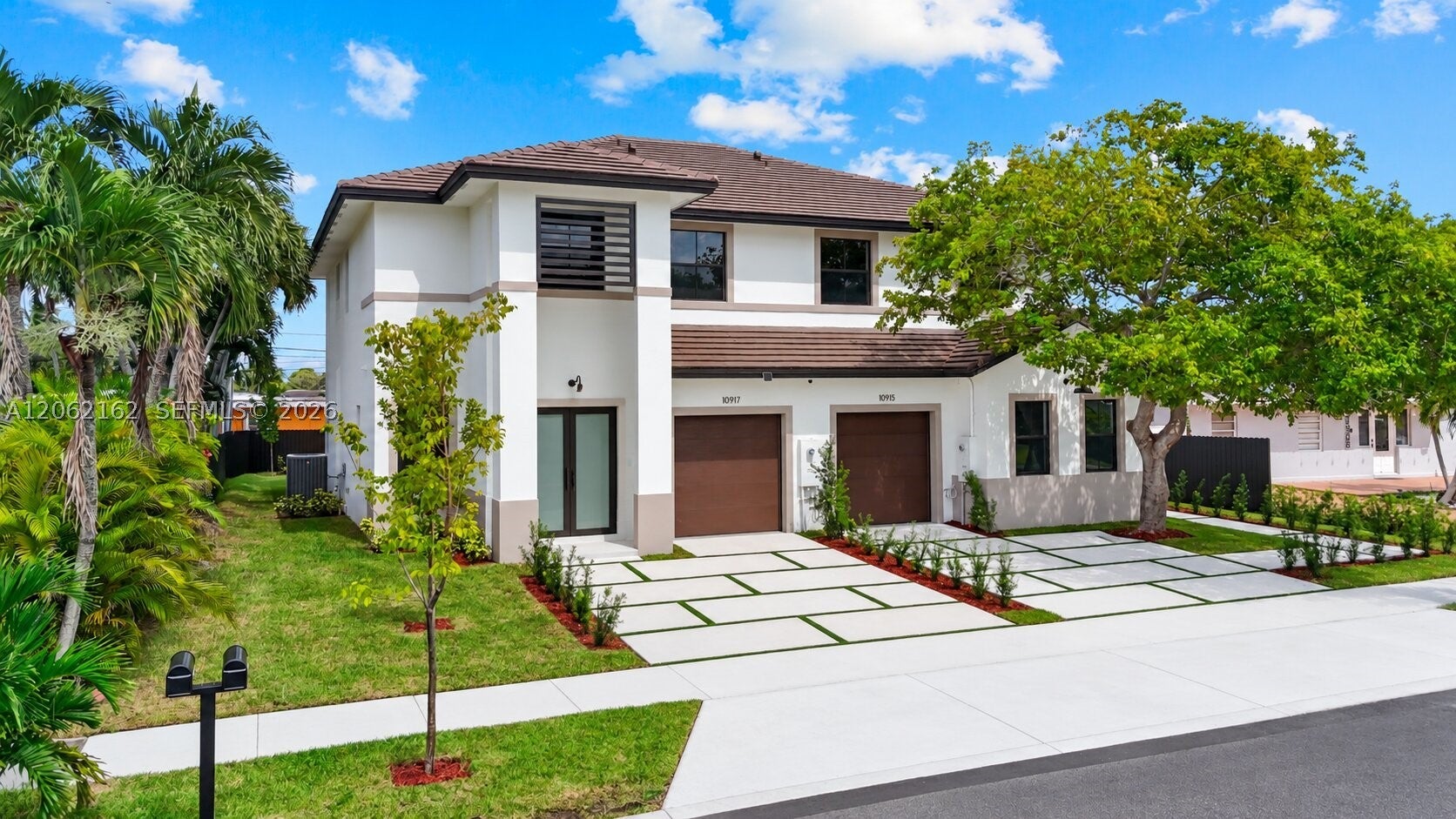 10915 SW 52nd Dr