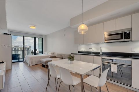 1010 Brickell Ave 3510 Miami FL 33131