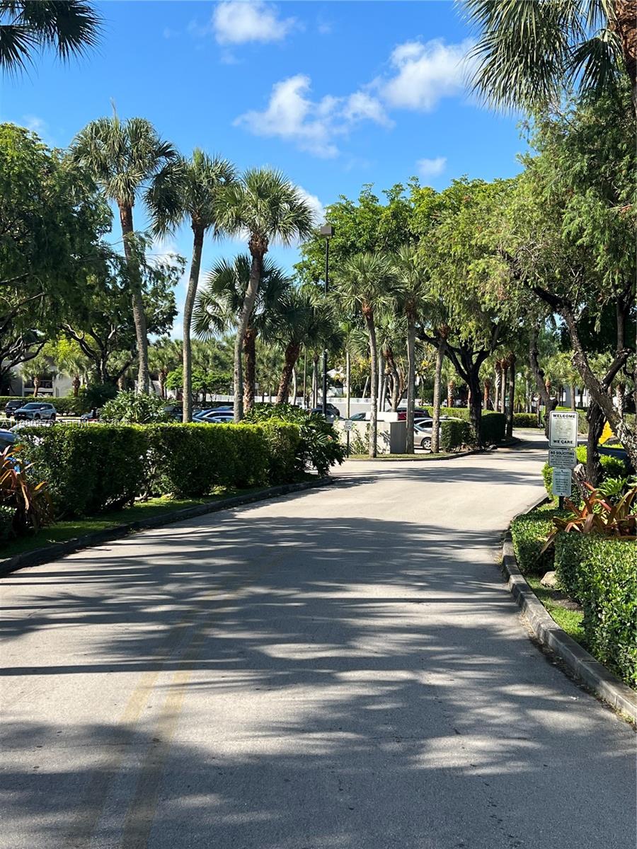 CALUSA CLUB VILG BLDG D N - Residential Lease