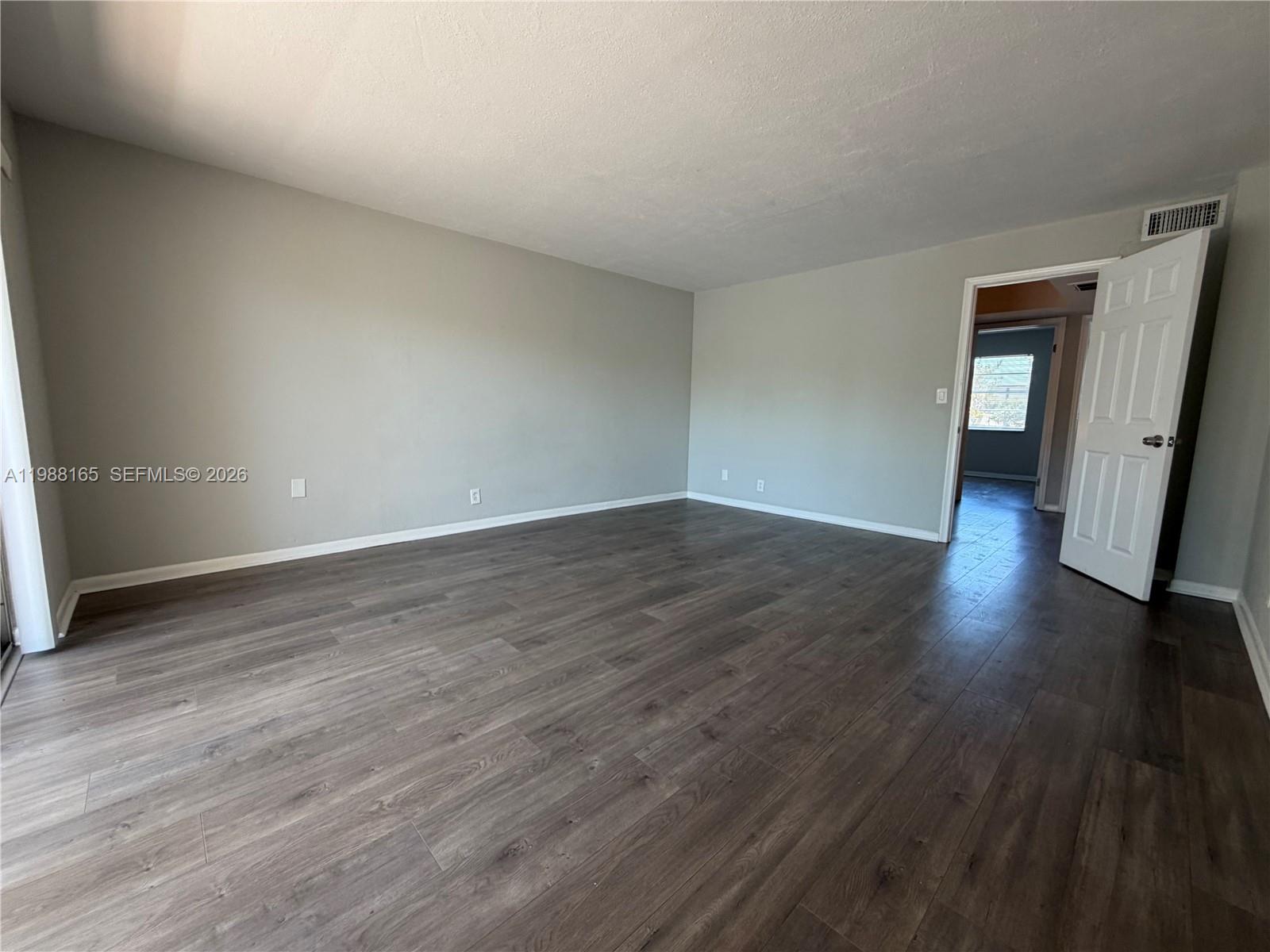 NOVA TOWNHOUSES CONDOMINI - Residential