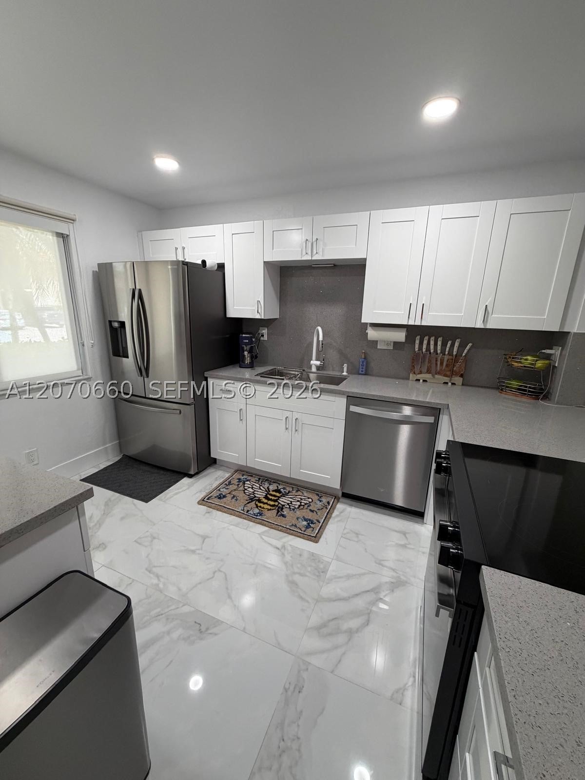 331 Lakeview Dr 101