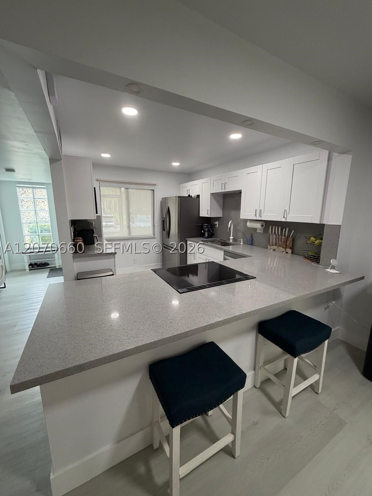 331 Lakeview Dr 101