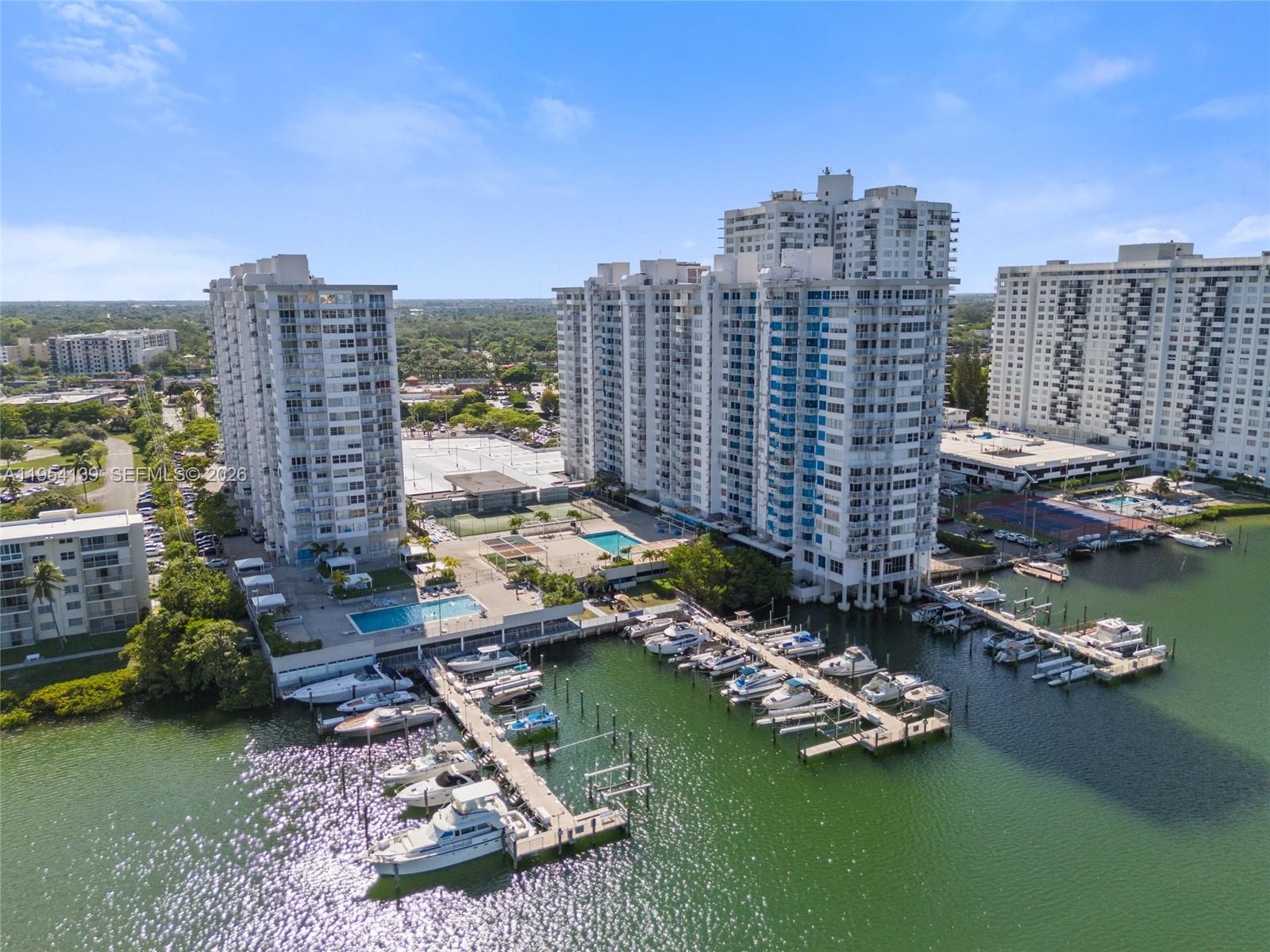 DEL PRADO MARINA - Residential