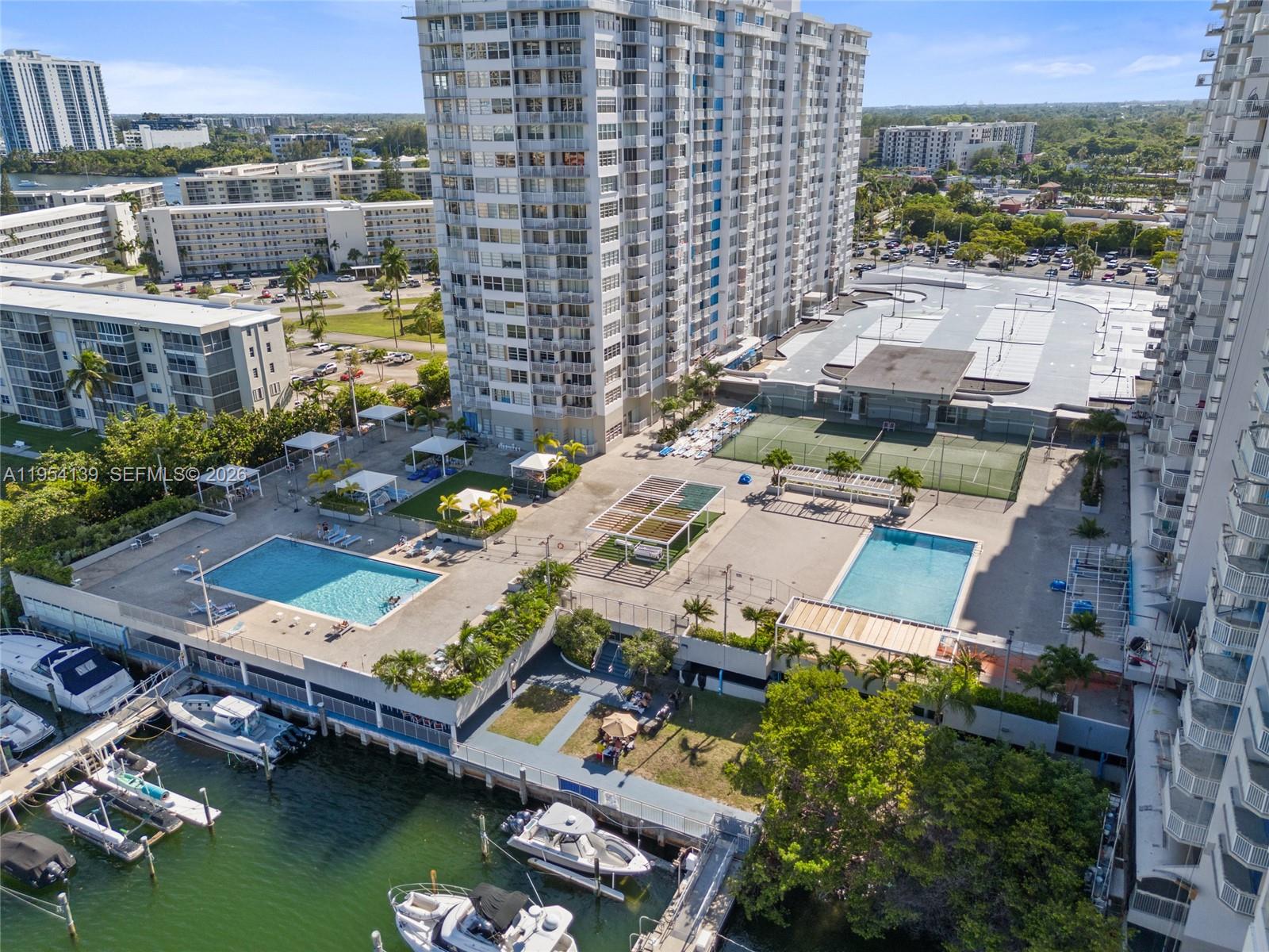 DEL PRADO MARINA - Residential