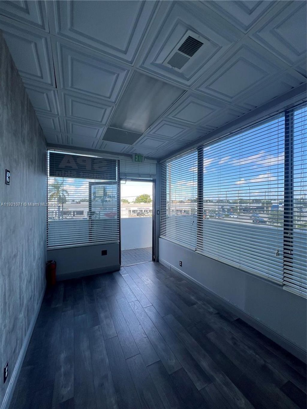 Photo of 24 East Oakland Park Boulevard #24, Wilton Manors, FL 33334 (MLS # A11921071)