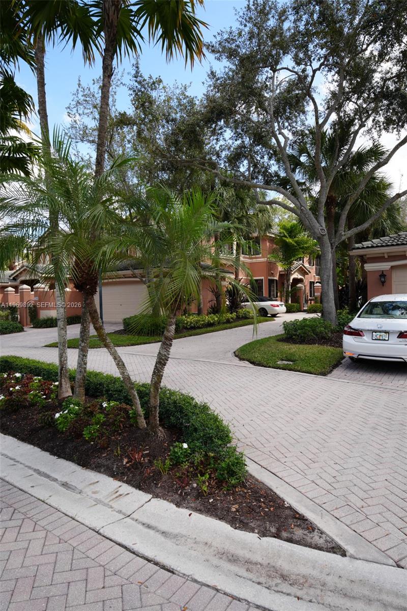 LEGENDS AT WESTON HILLS - Residential