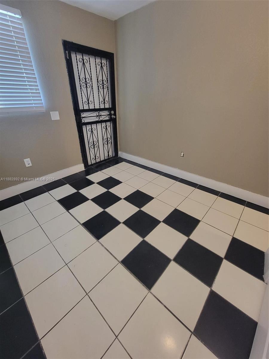 RAINBOW GARDENS - Residential Lease