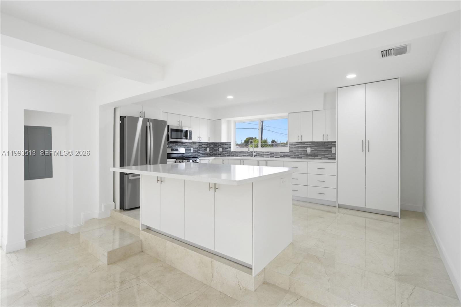 BUNCHE PARK - Residential