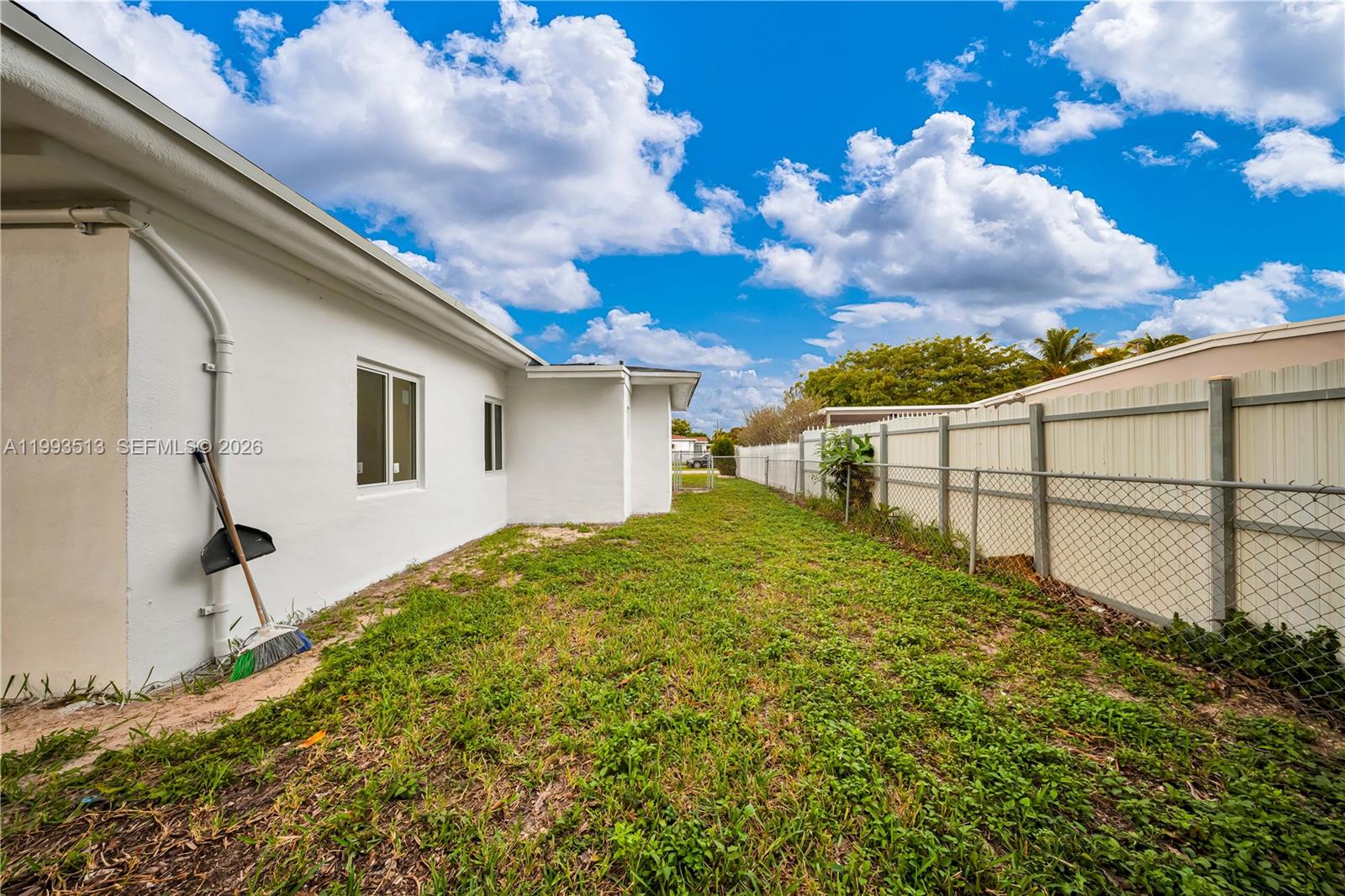 BUNCHE PARK - Residential