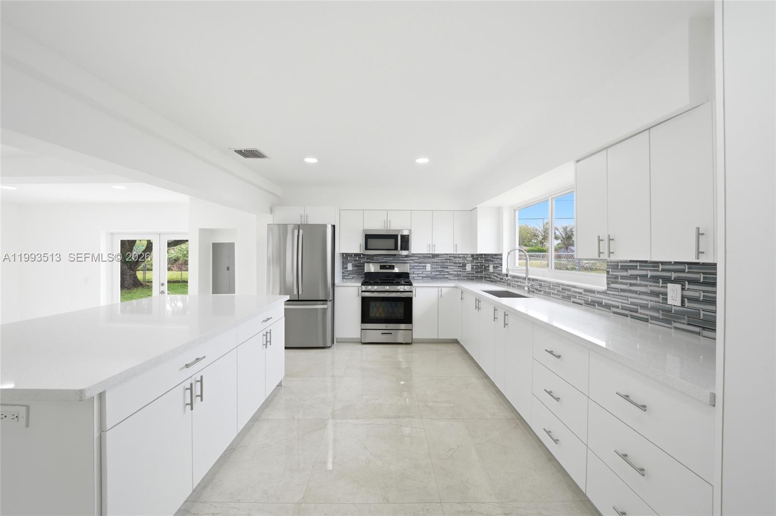 BUNCHE PARK - Residential