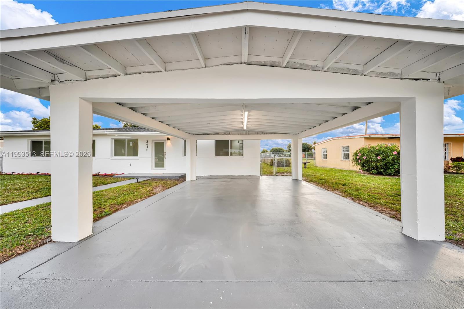 BUNCHE PARK - Residential