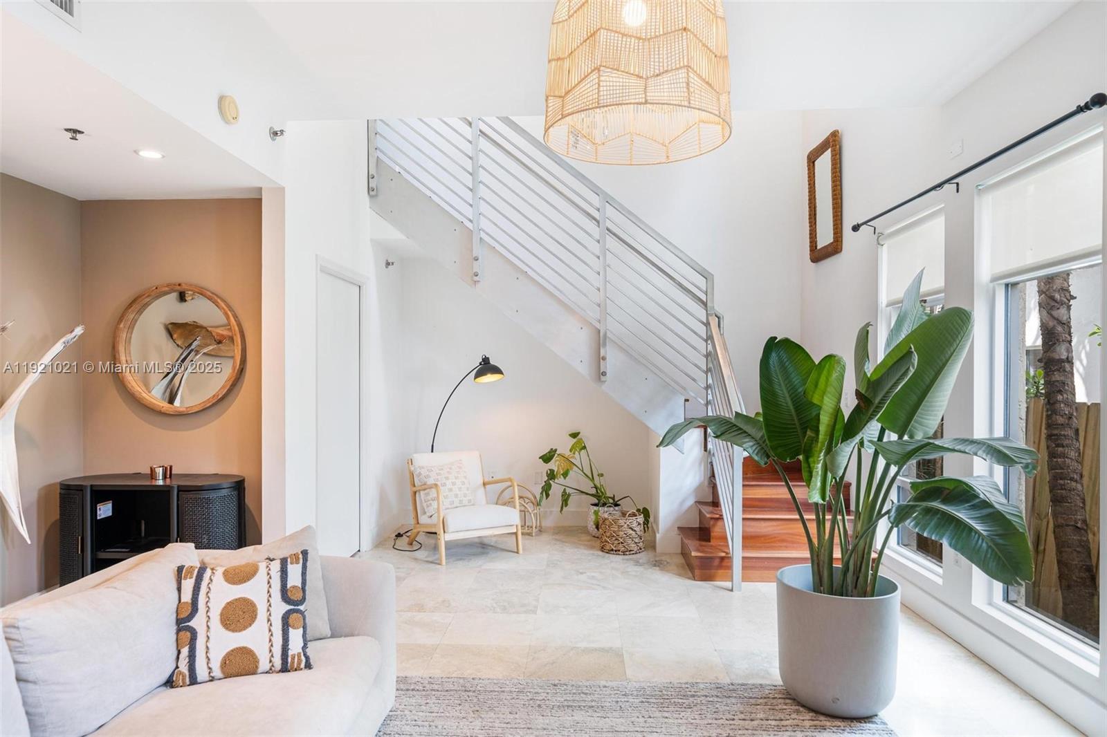 1545 Jefferson Ave 106