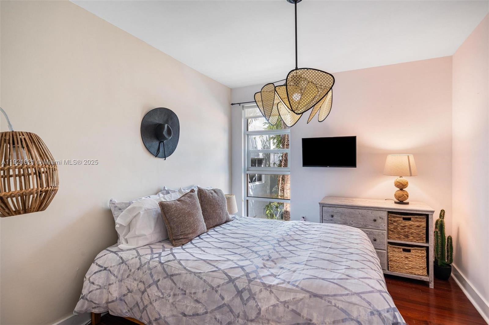 LUNAMAR LOFTS AT LINCOLN - Residential