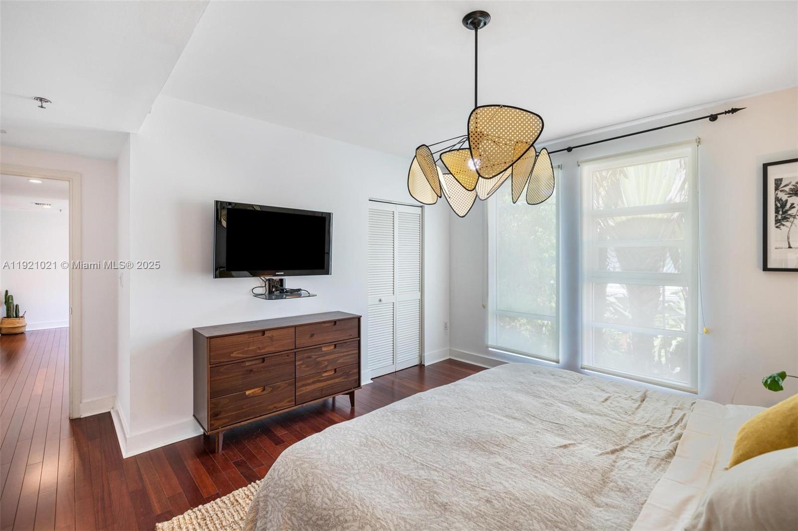 LUNAMAR LOFTS AT LINCOLN - Residential