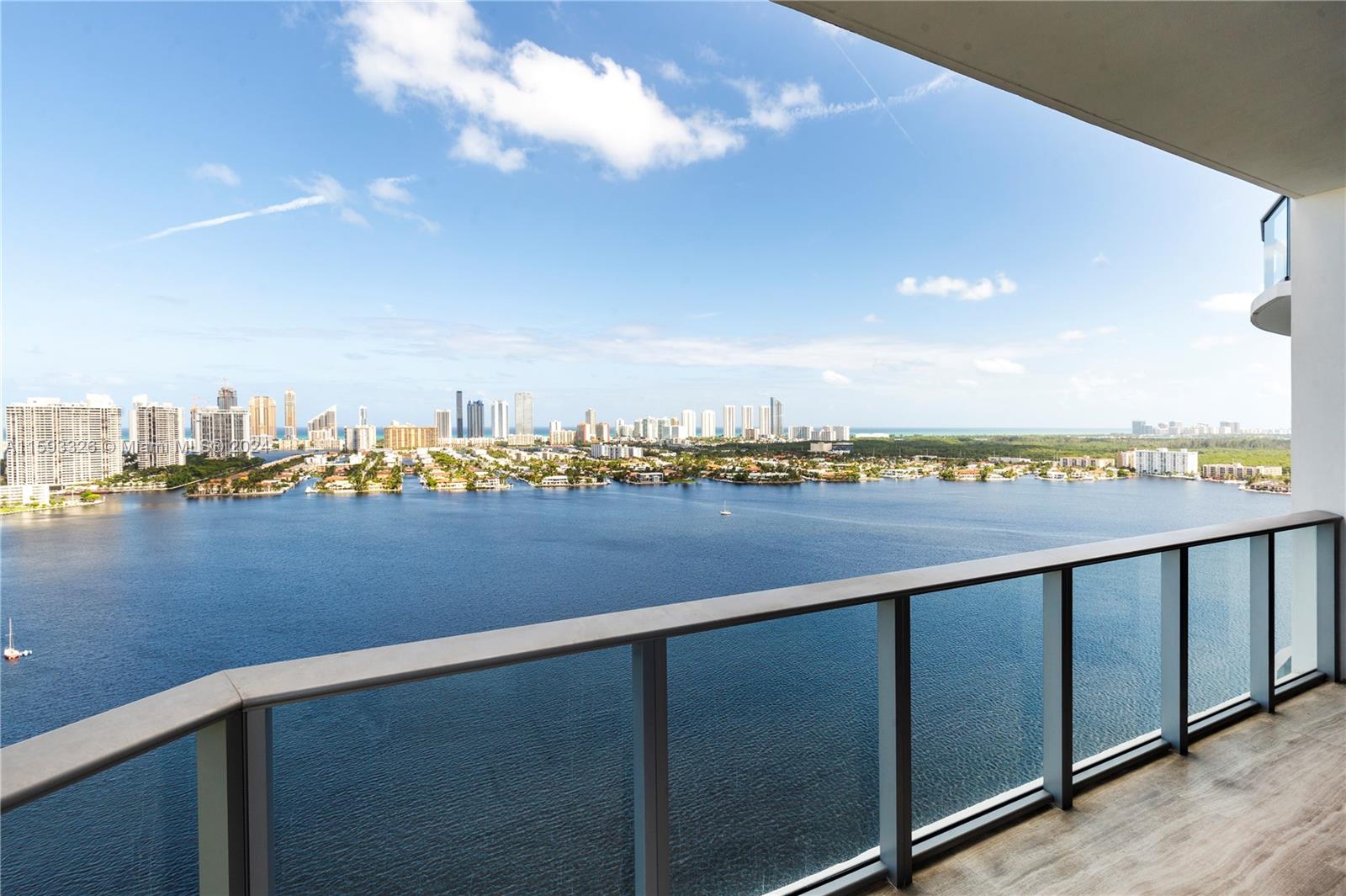 MARINA PALMS RESIDENCES N - Residential