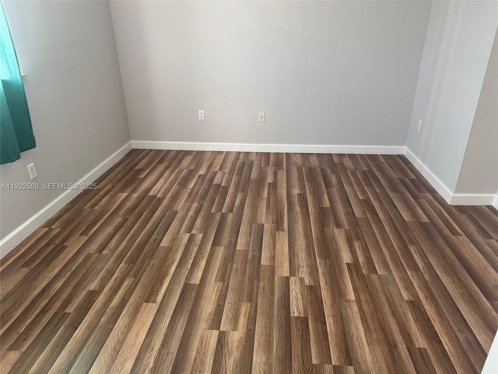 SHAMROCK BY THE GABLES CO - Residential Lease