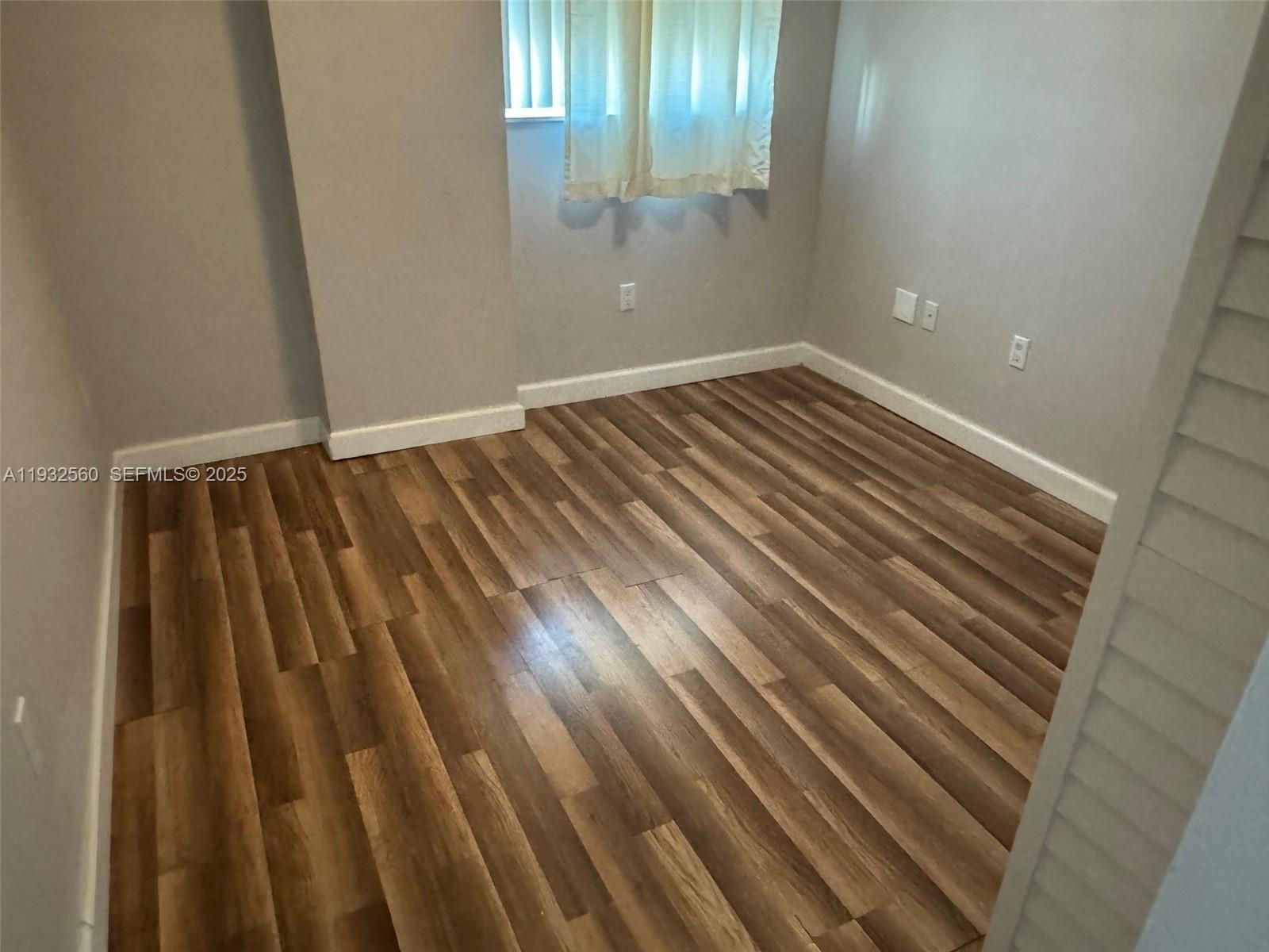 SHAMROCK BY THE GABLES CO - Residential Lease