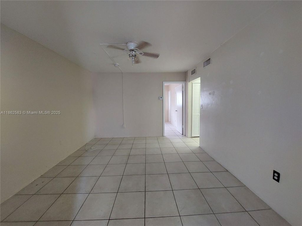 Photo of 5801 NE 18th Ave #3, Fort Lauderdale, FL 33334 (MLS # A11862583)