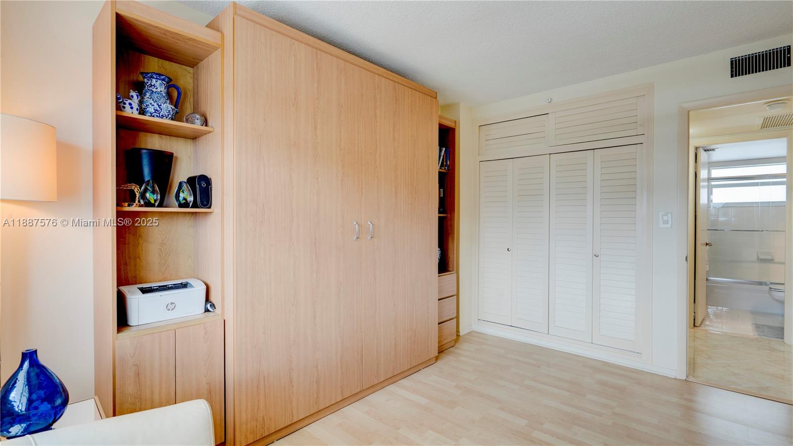 GRANADA HOUSE CONDOMINIUM - Residential