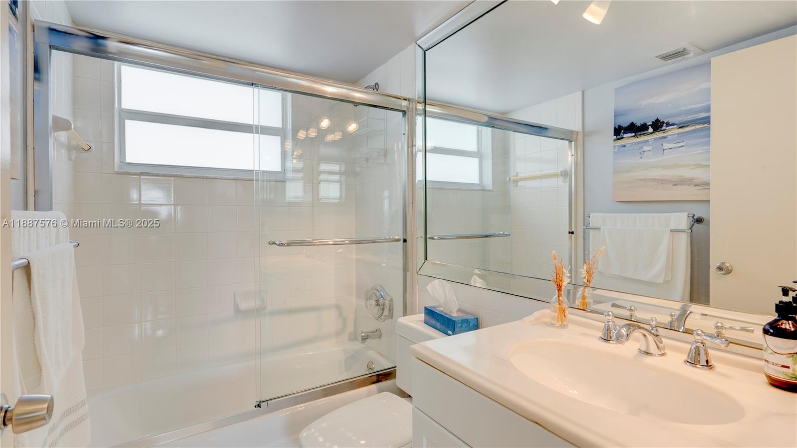 GRANADA HOUSE CONDOMINIUM - Residential