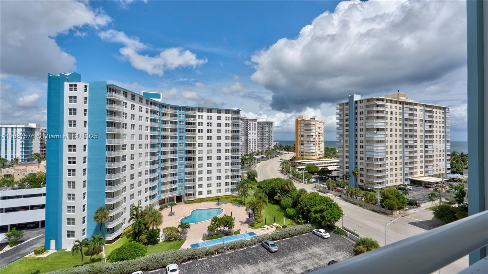 GRANADA HOUSE CONDOMINIUM - Residential