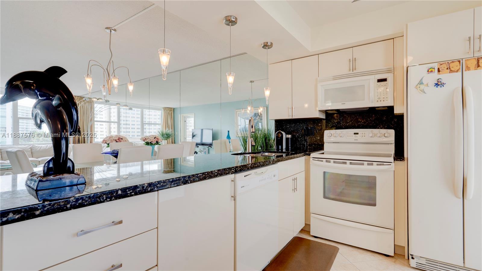 GRANADA HOUSE CONDOMINIUM - Residential
