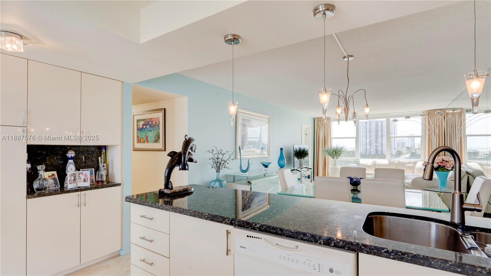 GRANADA HOUSE CONDOMINIUM - Residential